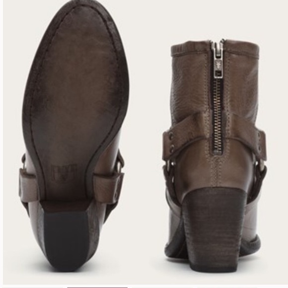 Like New🌟 Frye tabitha harness boot short grey - Picture 4 of 11